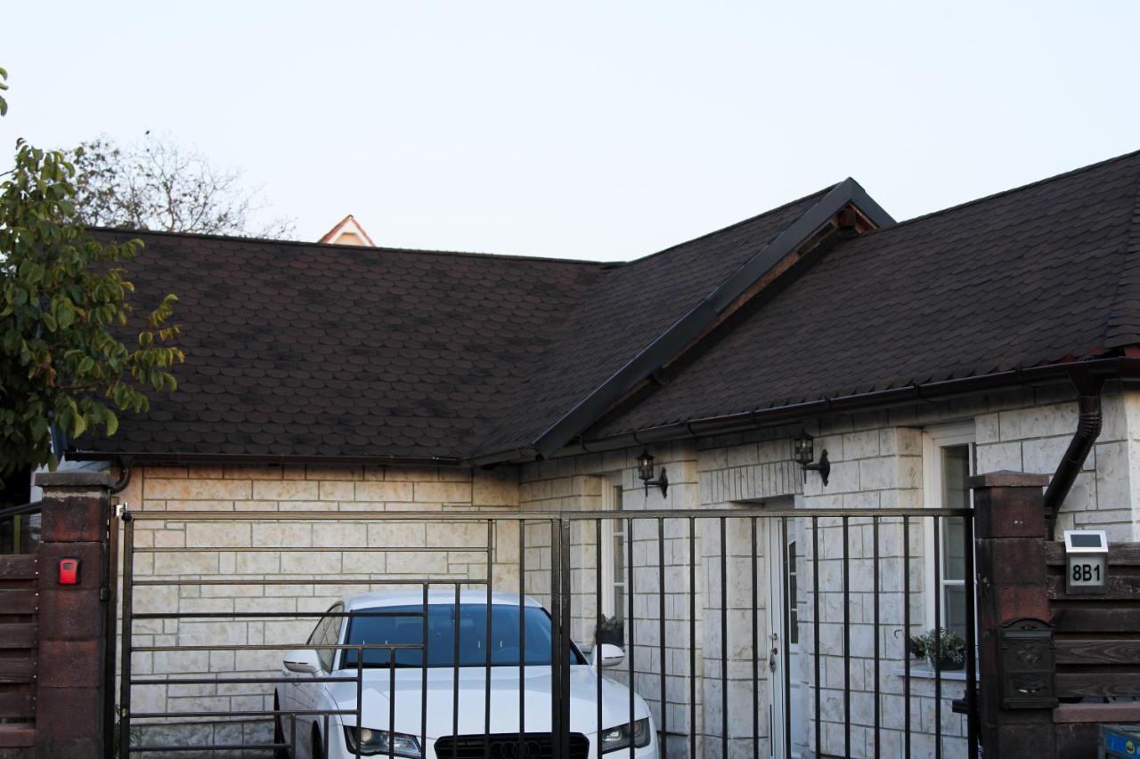 Cozy Cottage - Free Parking, Self Check-In Oradea Eksteriør billede