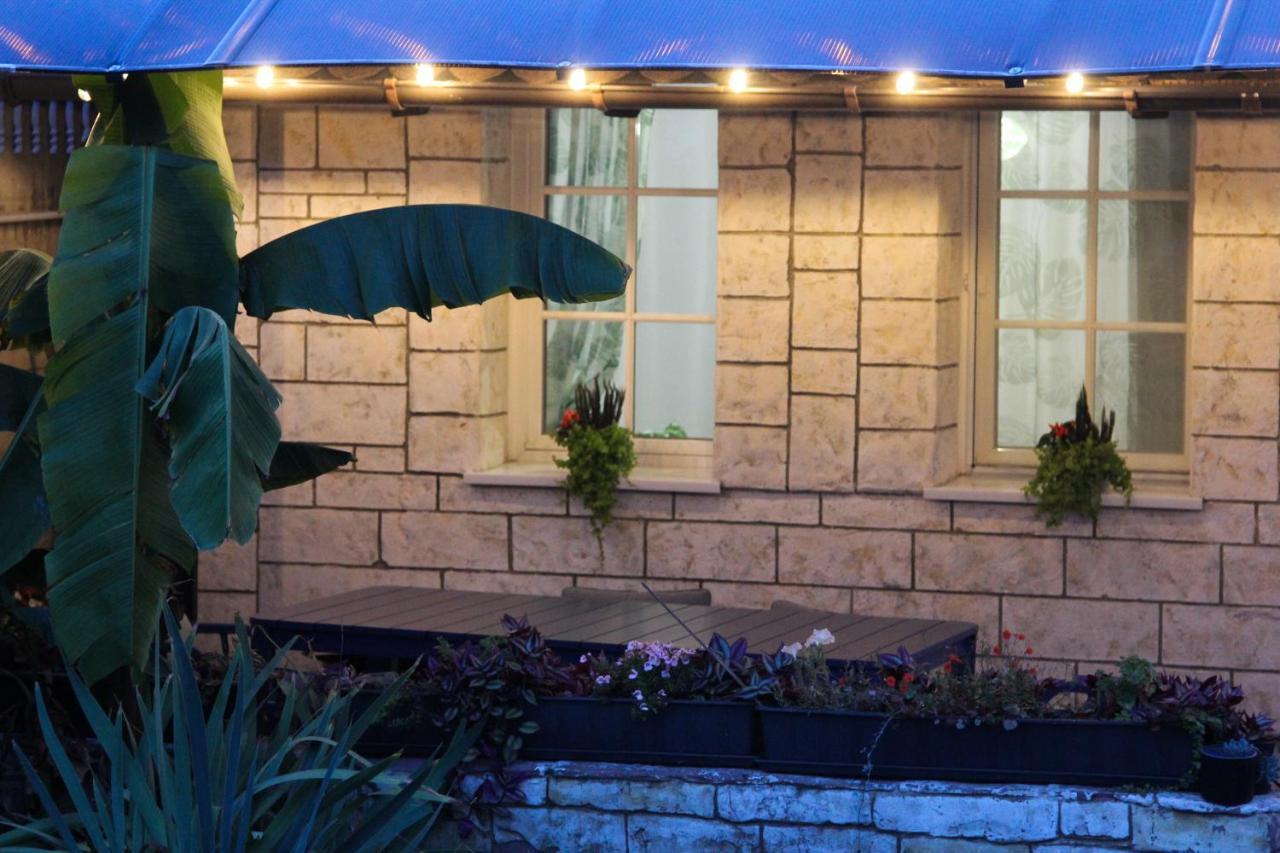 Cozy Cottage - Free Parking, Self Check-In Oradea Eksteriør billede